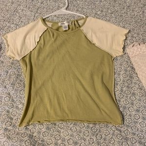 Tillys white fawn kids size small green top with white sleeves
